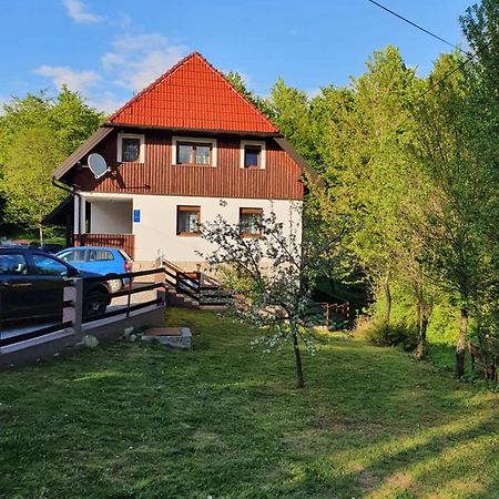 Guest House Wolf II Plitvička Jezera Eksteriør billede