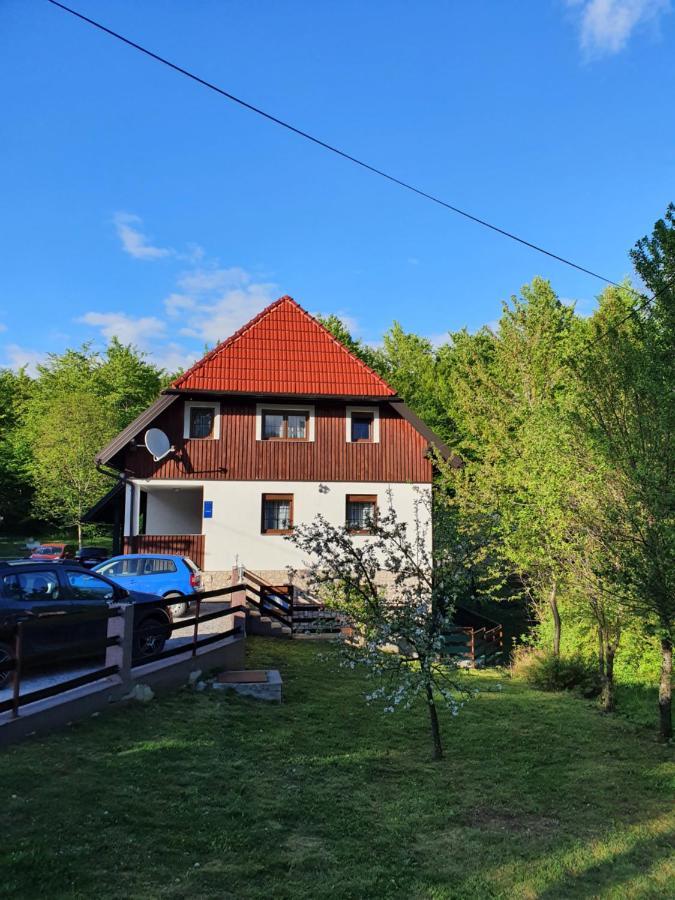 Guest House Wolf II Plitvička Jezera Eksteriør billede