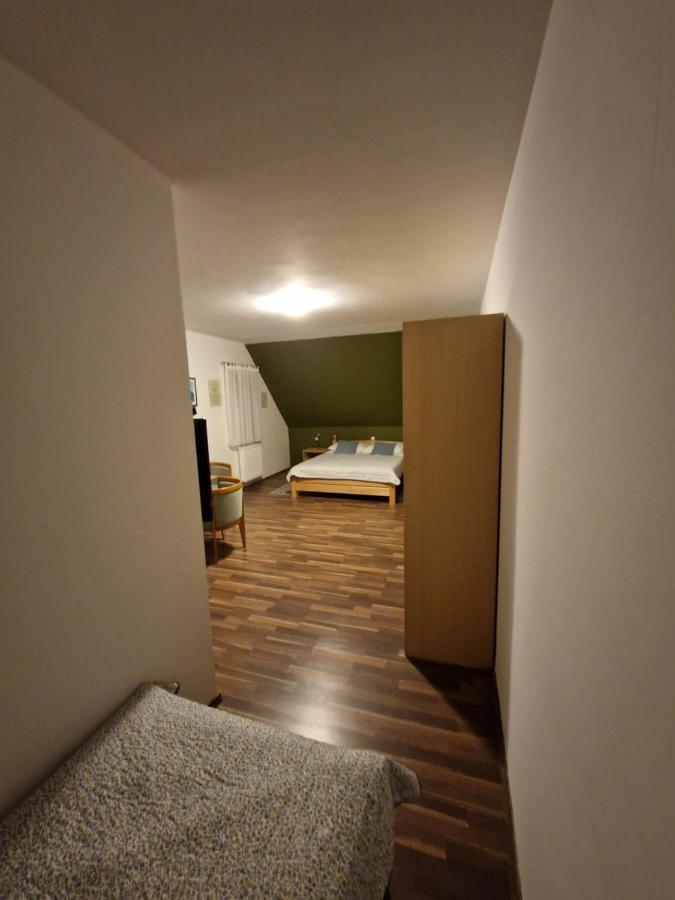 Guest House Wolf II Plitvička Jezera Eksteriør billede